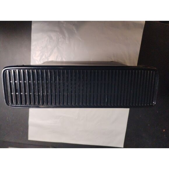 Black XBox 360 S System Has Parental Restriction On Won't Play Some Discs - Picture 8 of 9